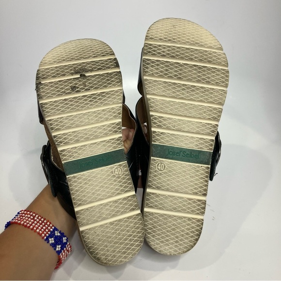 Josef Seibel black criss cross platform Sandals slides women’s size 40 casual - Picture 6 of 7